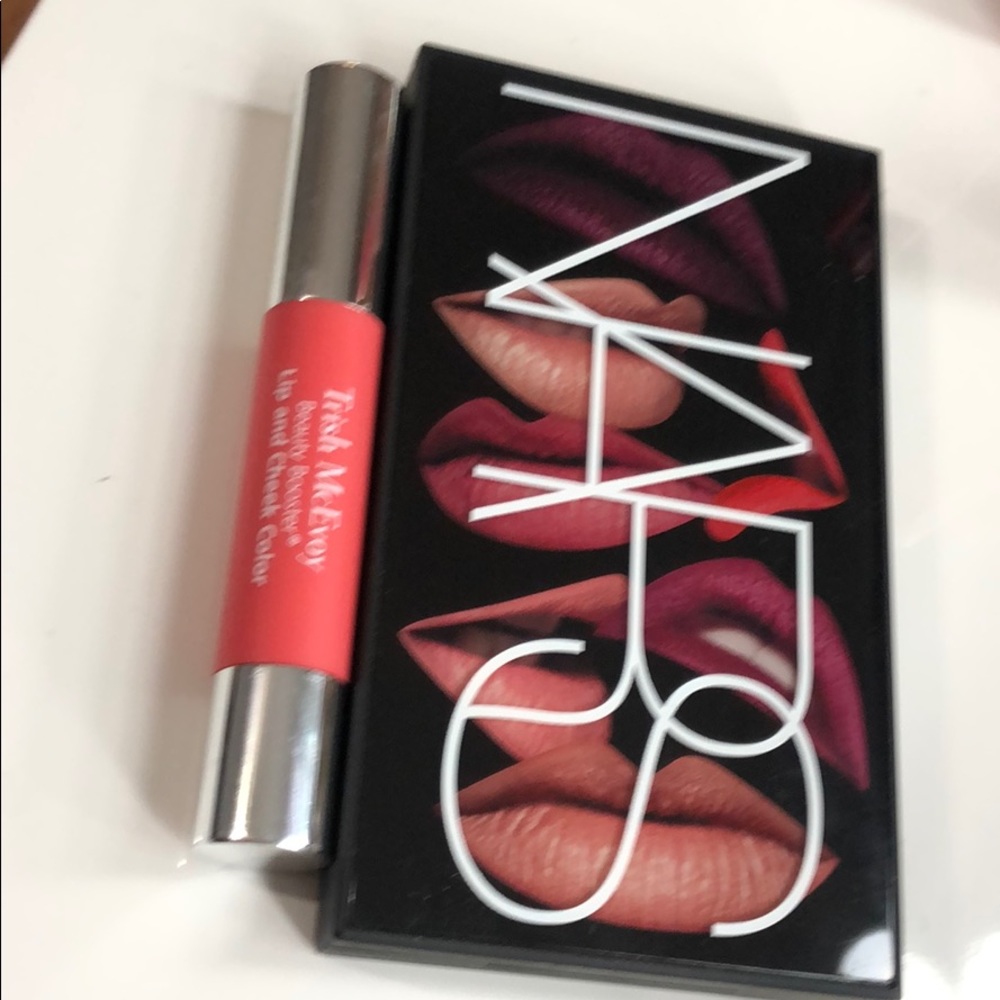 LIP BUNDLE - Picture 2 of 6